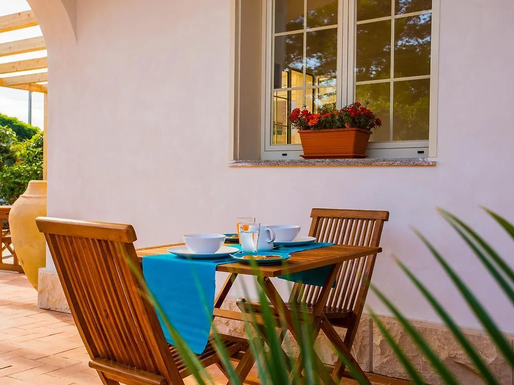 Casa Dei Carrubi Guest House Portopalo Di Capo Passero